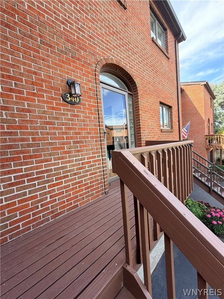 340 Lakefront Blvd - Photo 3 of 35