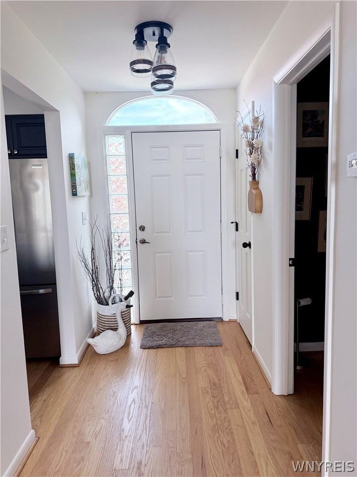 340 Lakefront Blvd - Photo 5 of 35