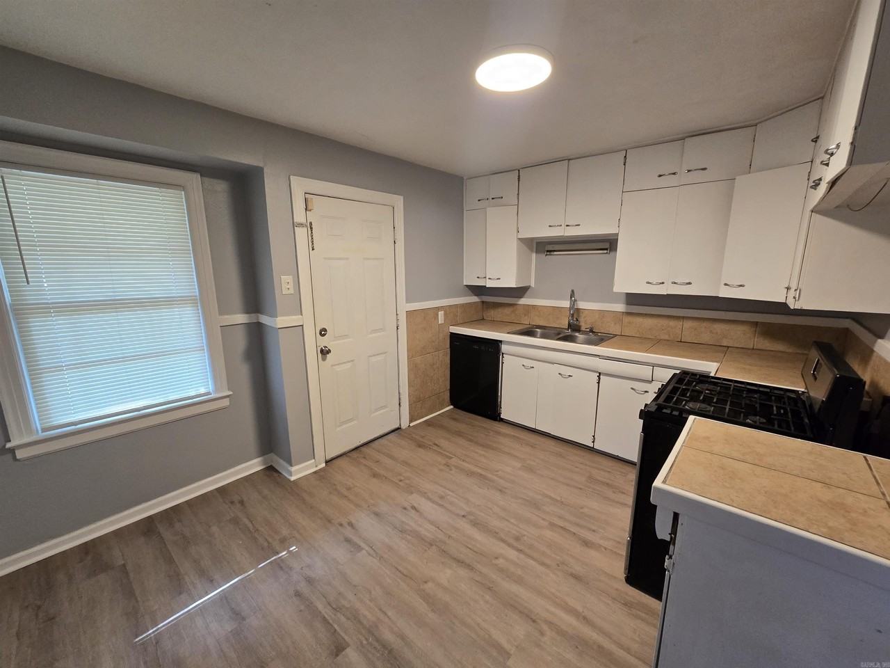 4308 Sycamore St - Photo 5 of 14