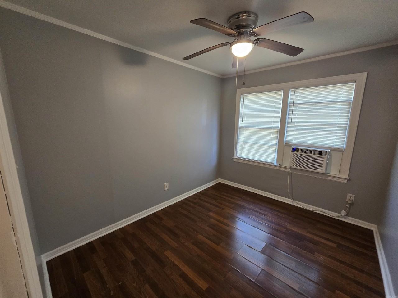 4308 Sycamore St - Photo 7 of 14