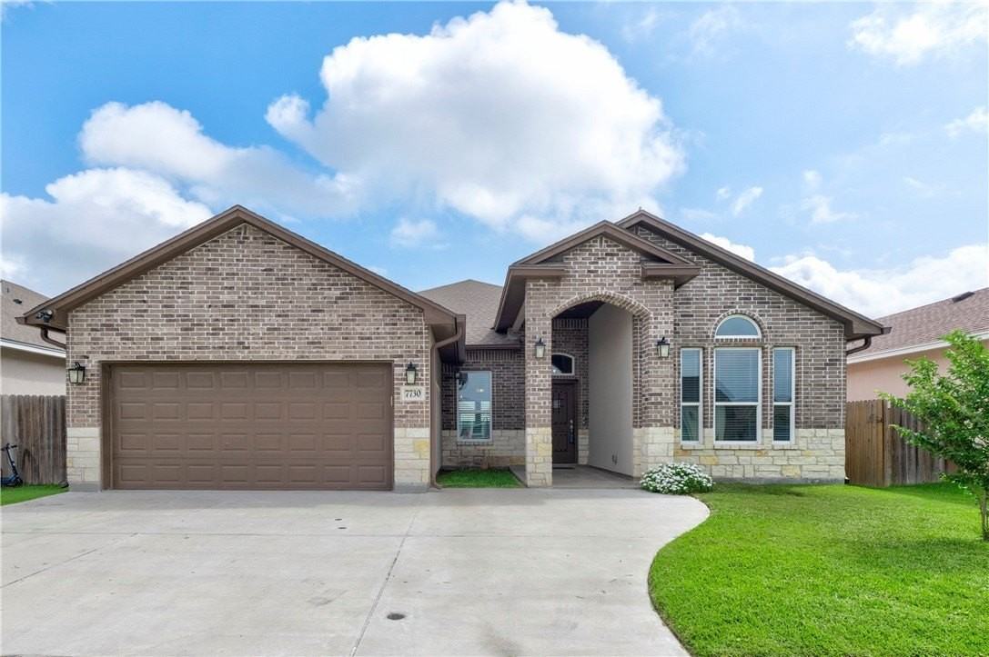 7730 Sophia Dr - Photo 2 of 40
