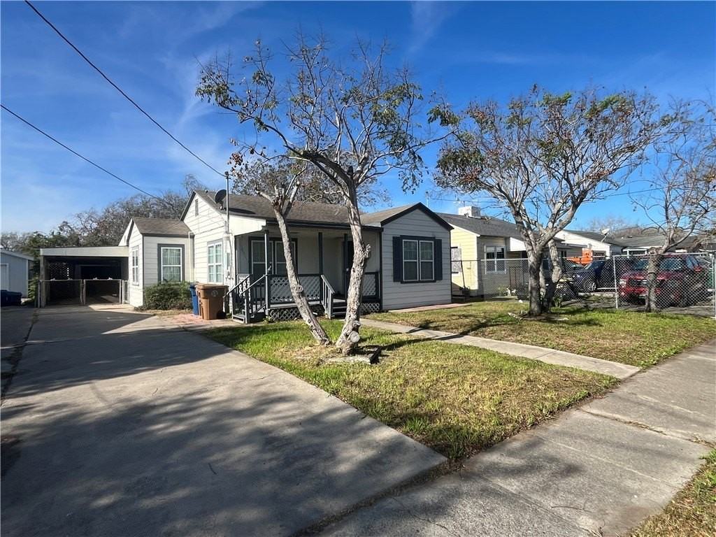 1453 14th St - Photo 2 of 24