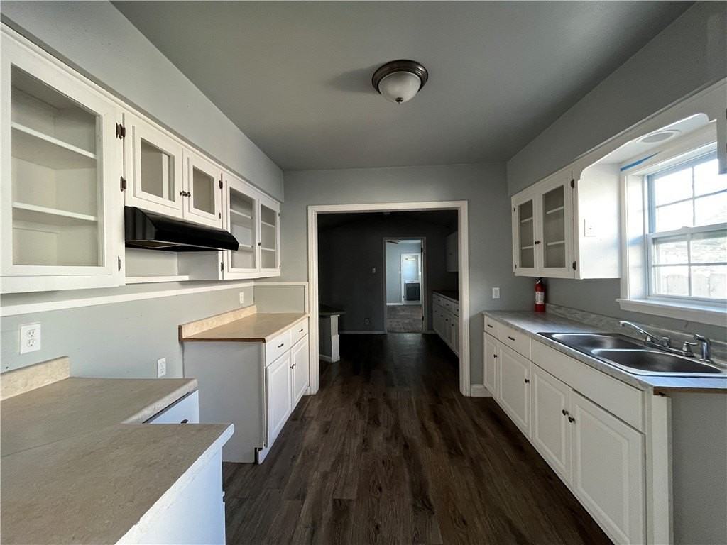 1453 14th St - Photo 7 of 24