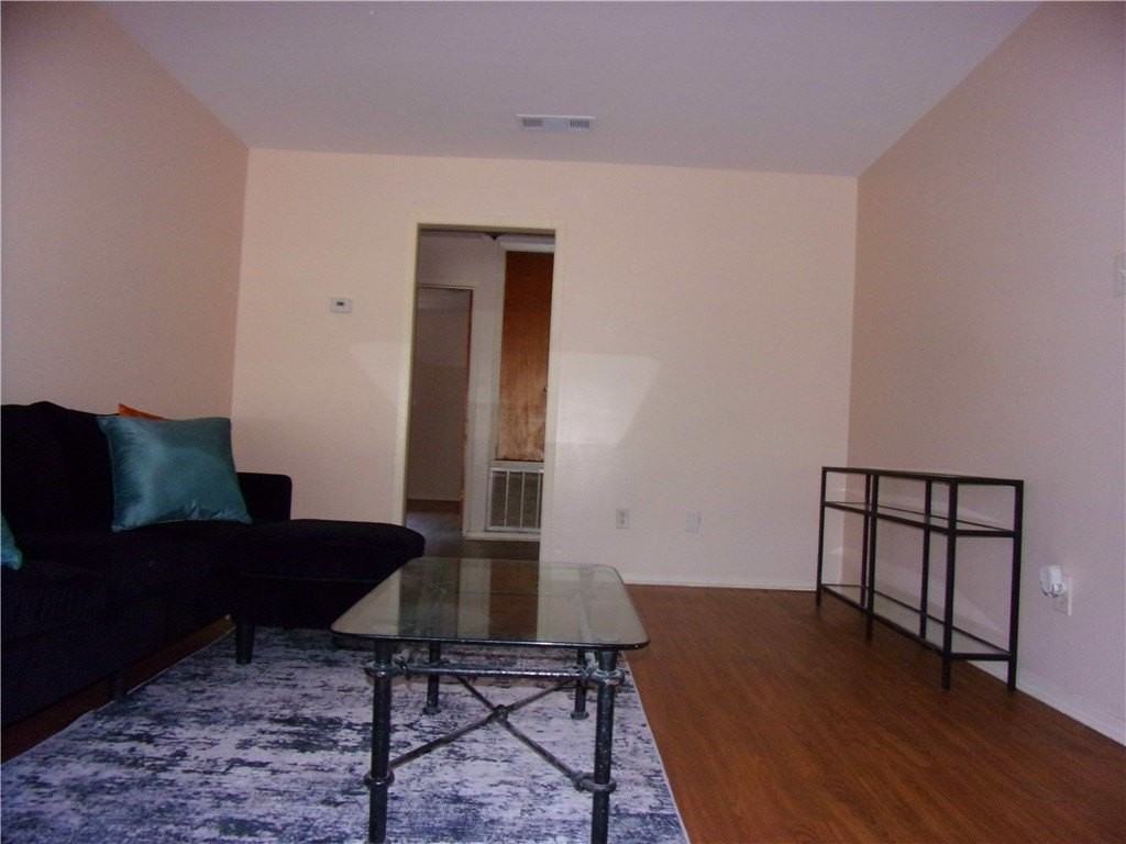 3028 Sunnybrook Rd - Photo 3 of 15
