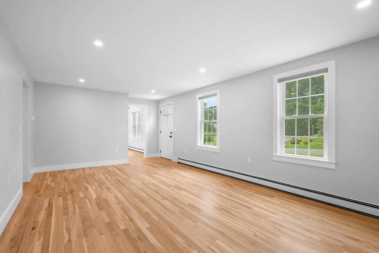 12 Brattle Dr - Photo 3 of 29