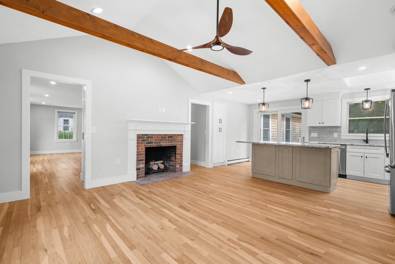 12 Brattle Dr - Photo 6 of 29