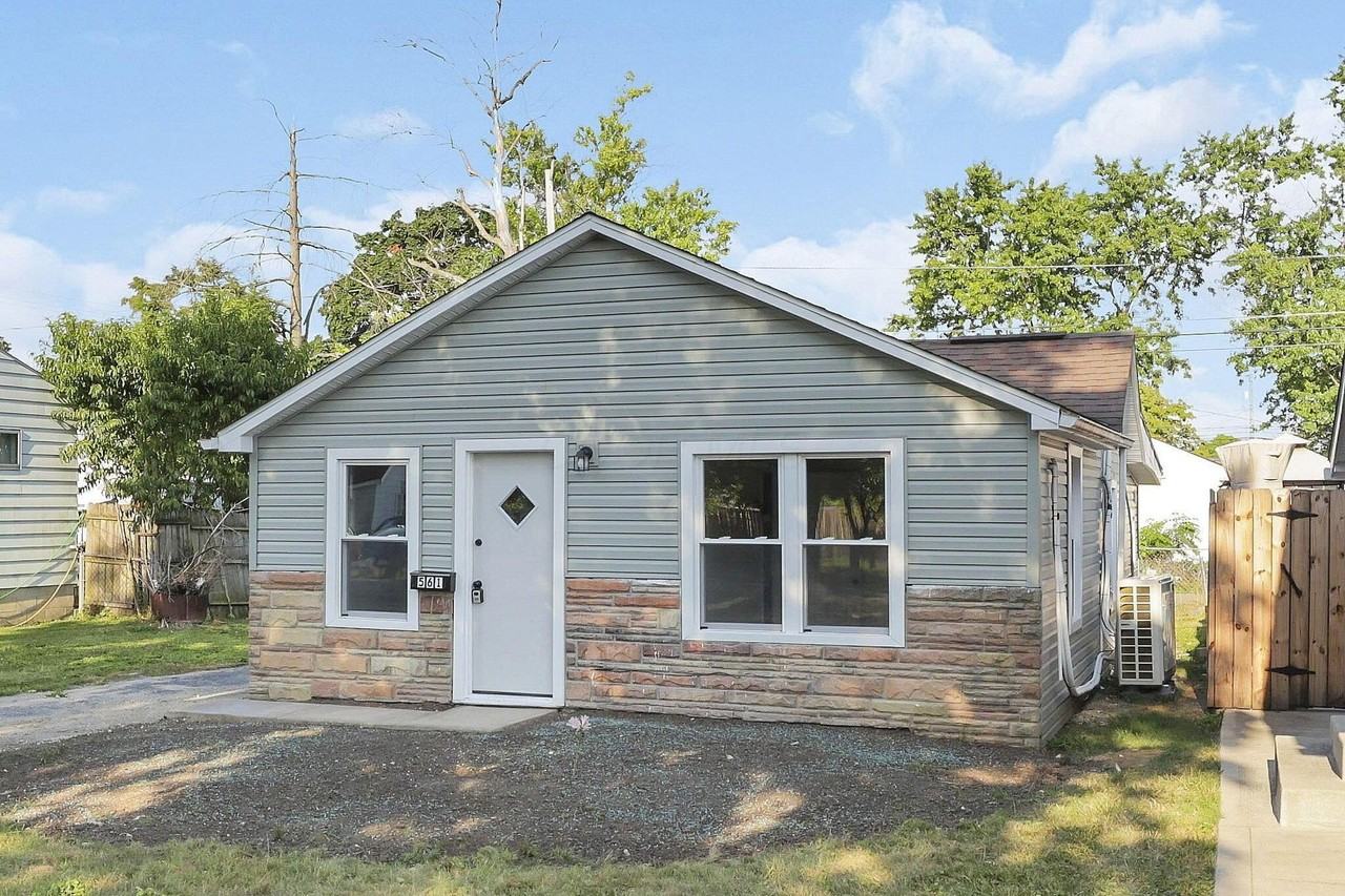 561 Erickson Ave - Photo 3 of 29