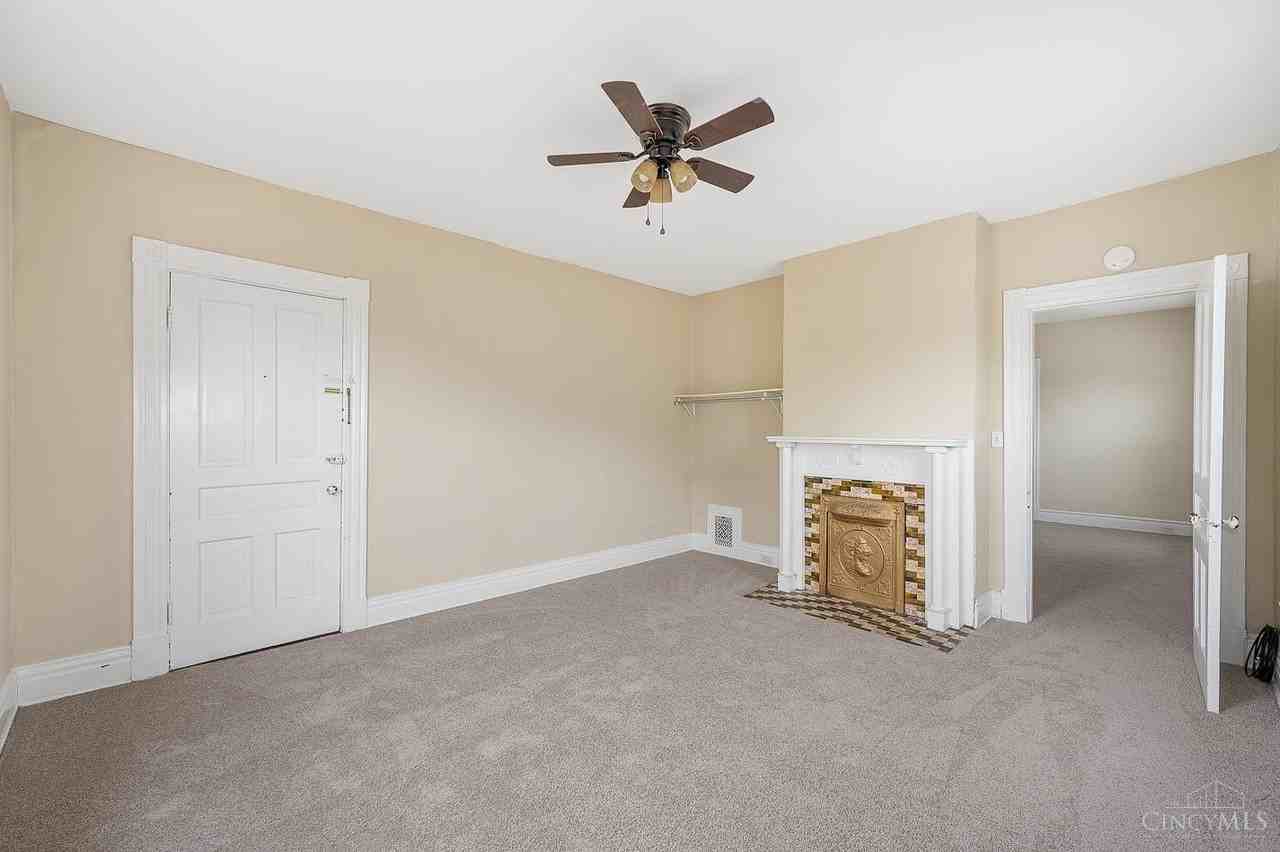 3223 Bach Ave #4 - Photo 3 of 15