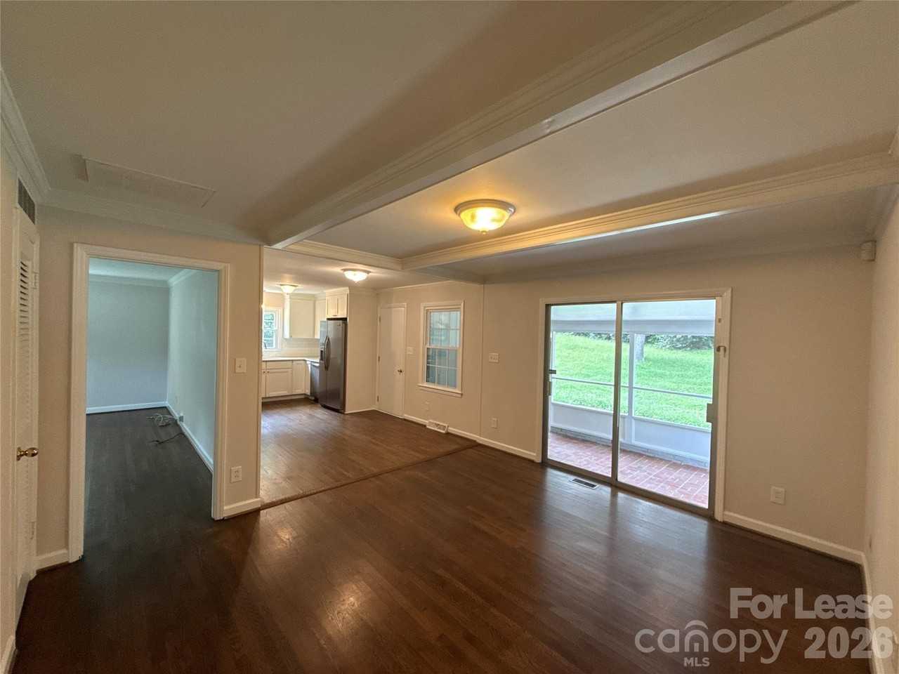 4834 Fairheath Rd - Photo 3 of 17