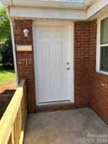 2717 Columbus Cir - Photo 1 of 1
