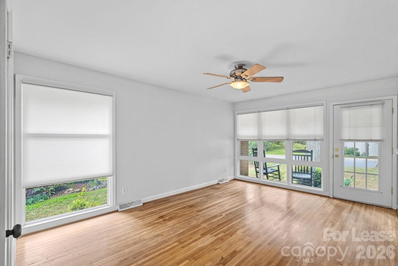 4231 Mantle Ct - Photo 2 of 20