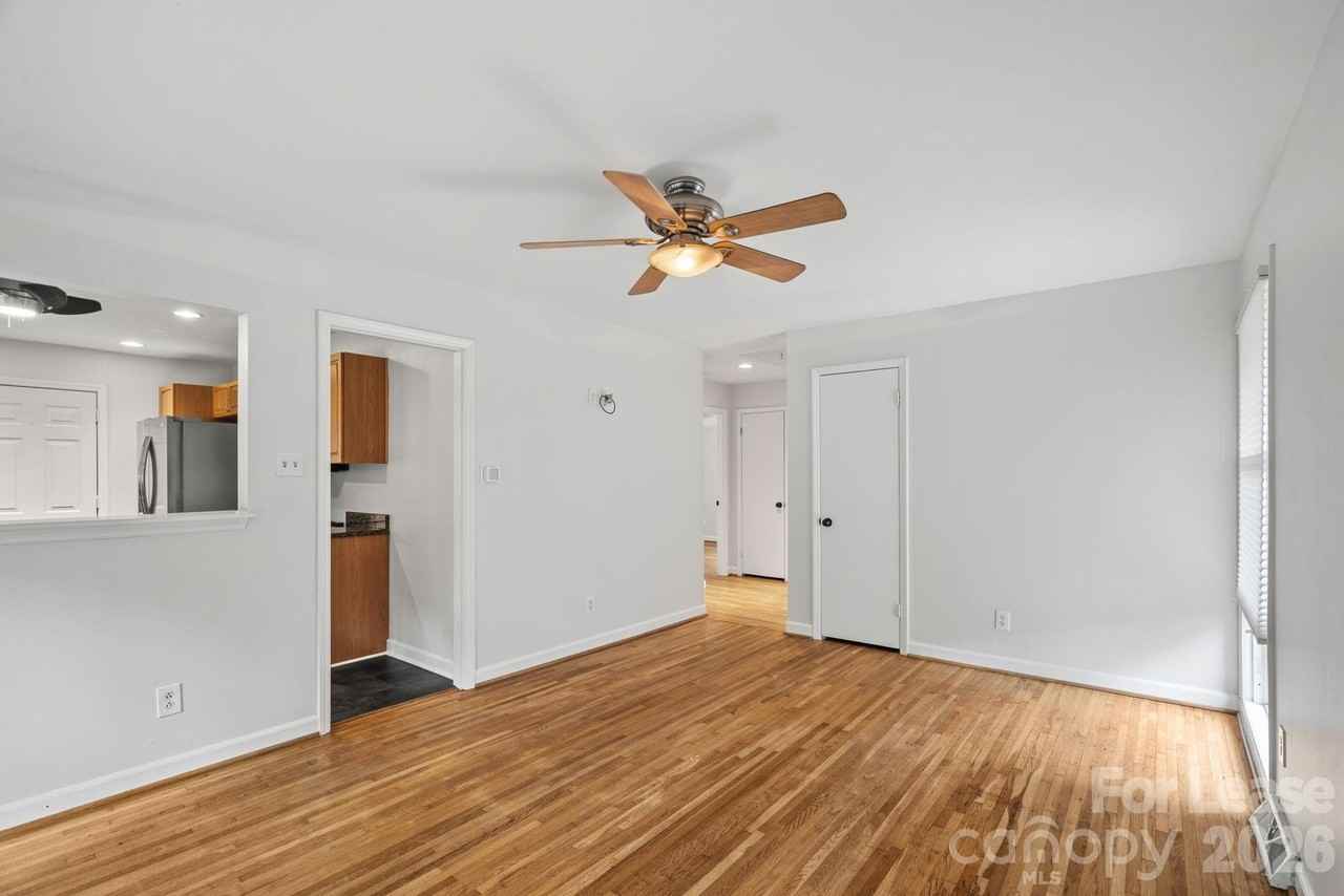 4231 Mantle Ct - Photo 4 of 20