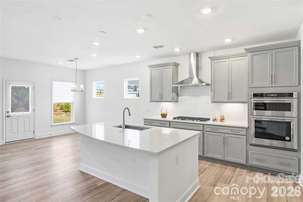 1516 Respect St Nw #211 - Photo 3 of 12