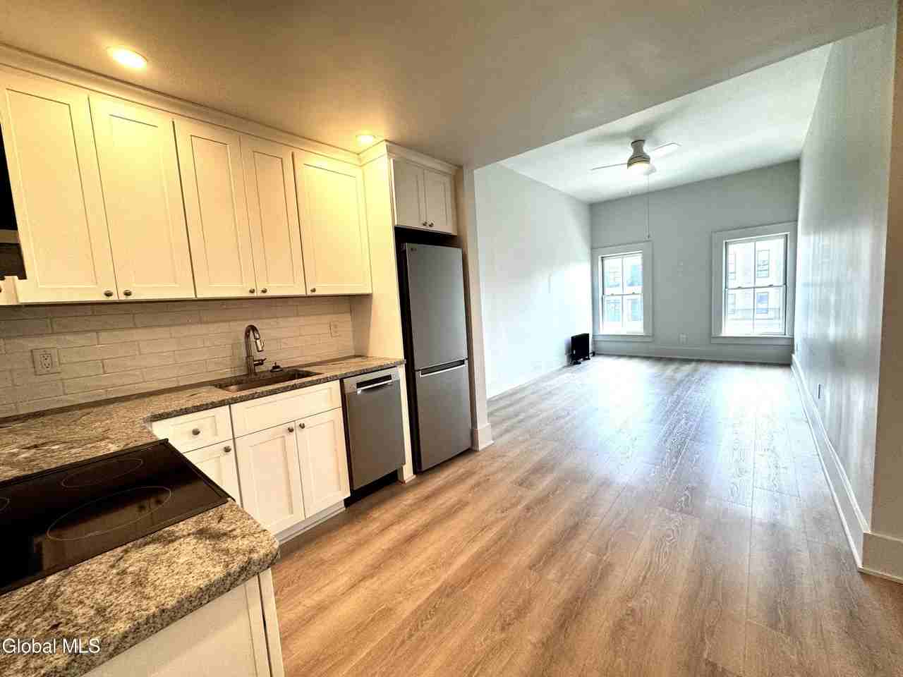 423 Broadway #44 - Photo 3 of 15