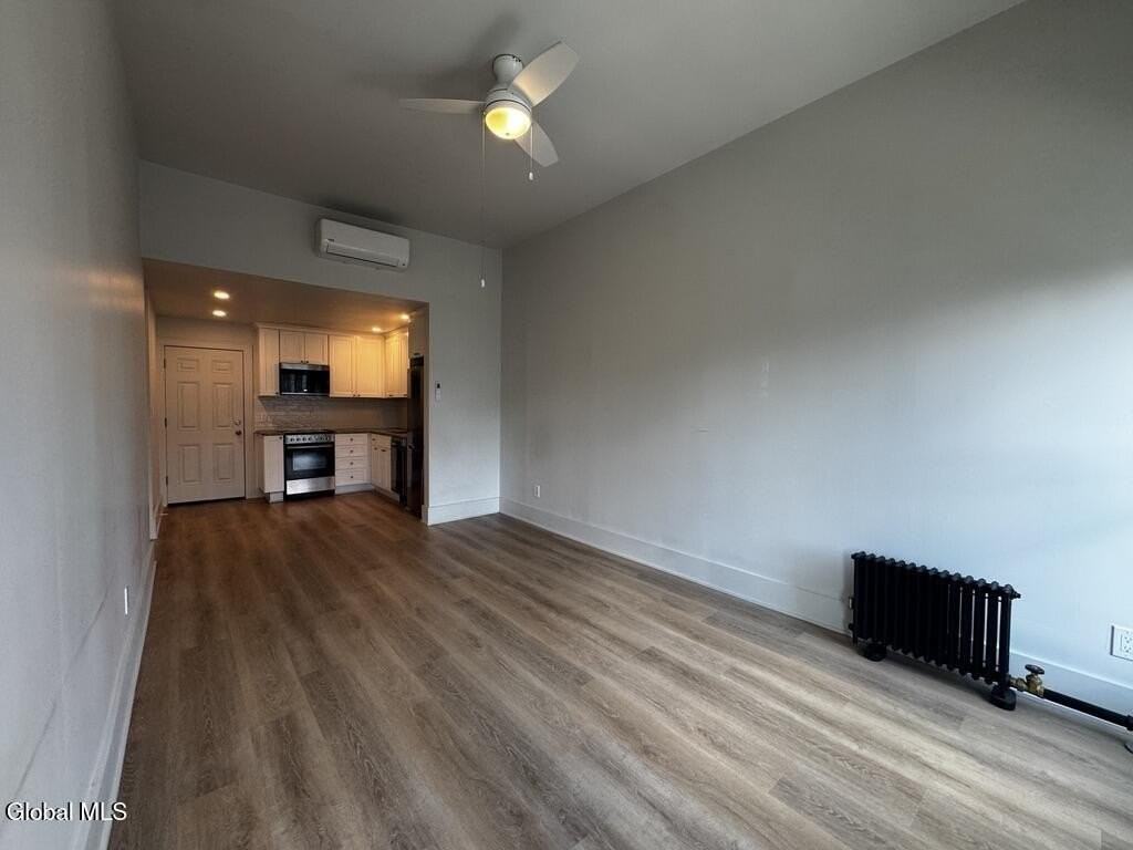 423 Broadway #44 - Photo 5 of 15