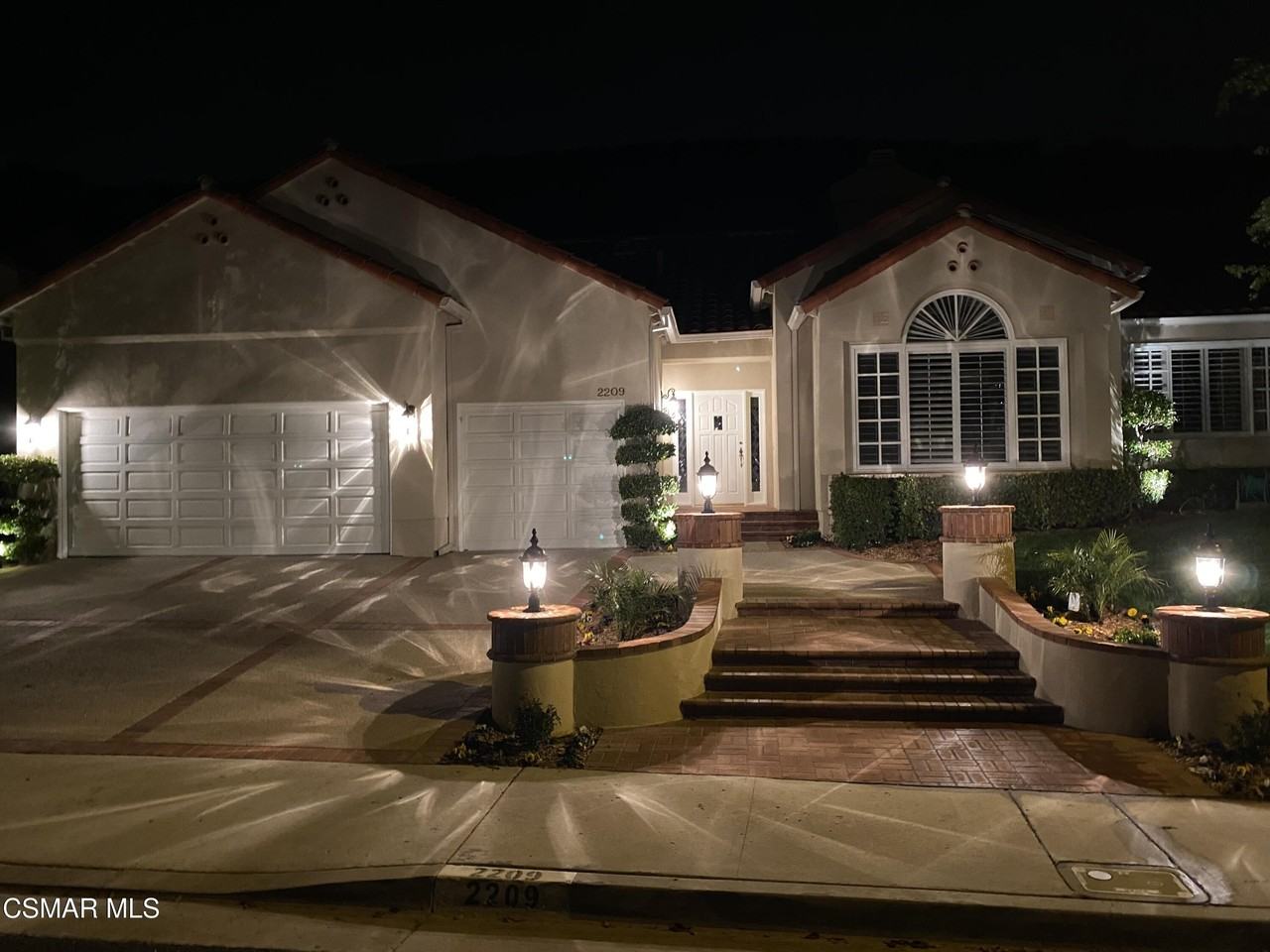 2209 Kirsten Lee Dr - Photo 2 of 19
