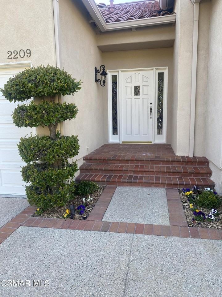 2209 Kirsten Lee Dr - Photo 4 of 19