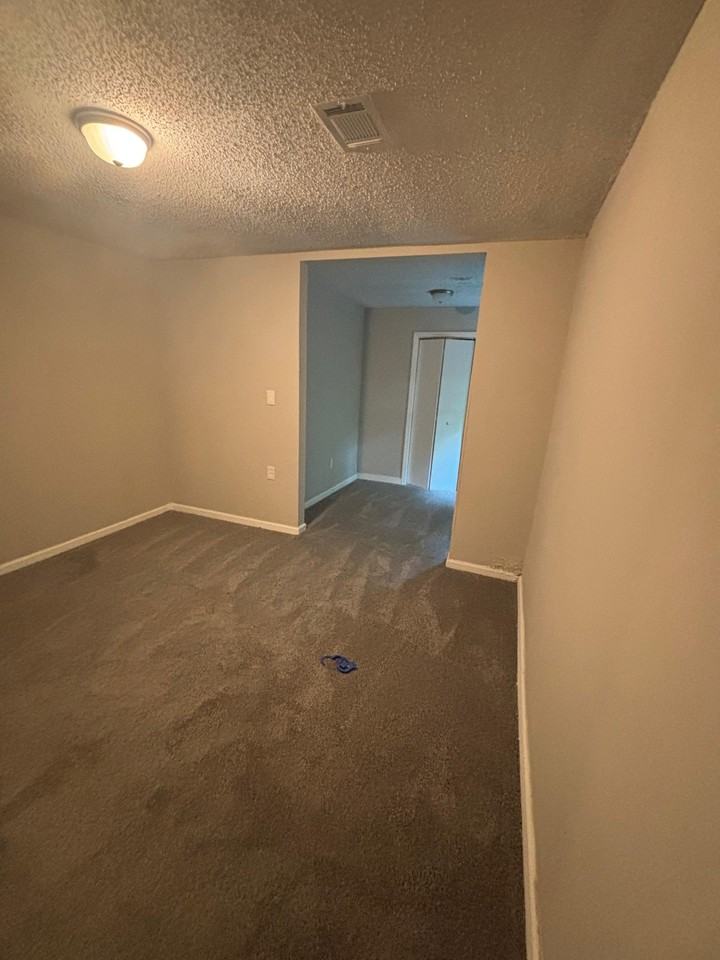 113 Kathleen St #1 - Photo 6 of 41