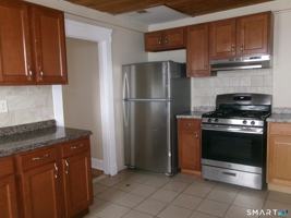 featured image of 182 Oak St