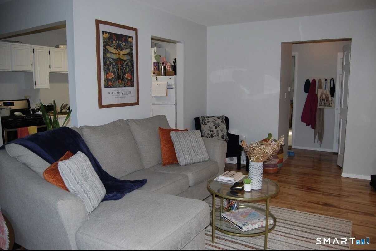 67 E Broadway #D - Photo 6 of 16