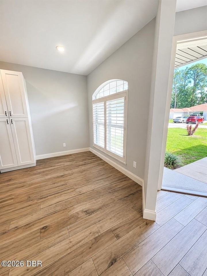20 Eton Ln #AB - Photo 5 of 30