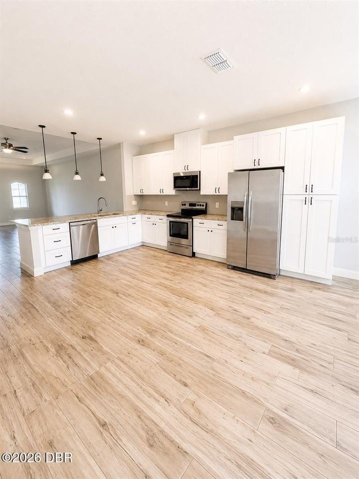 20 Eton Ln #AB - Photo 6 of 30