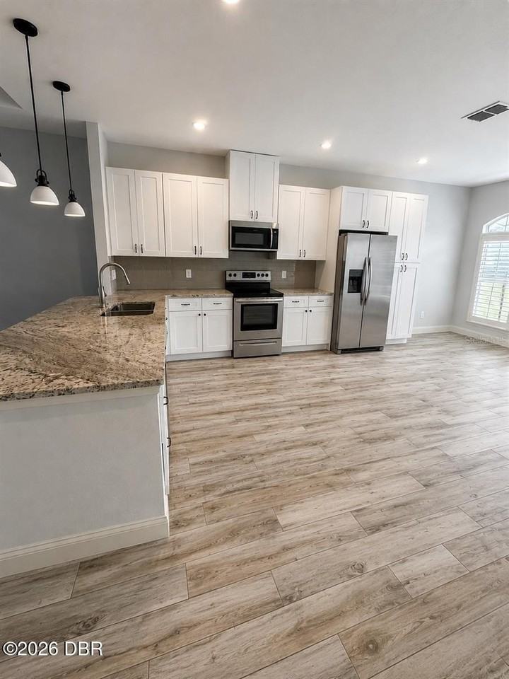 20 Eton Ln #AB - Photo 7 of 30