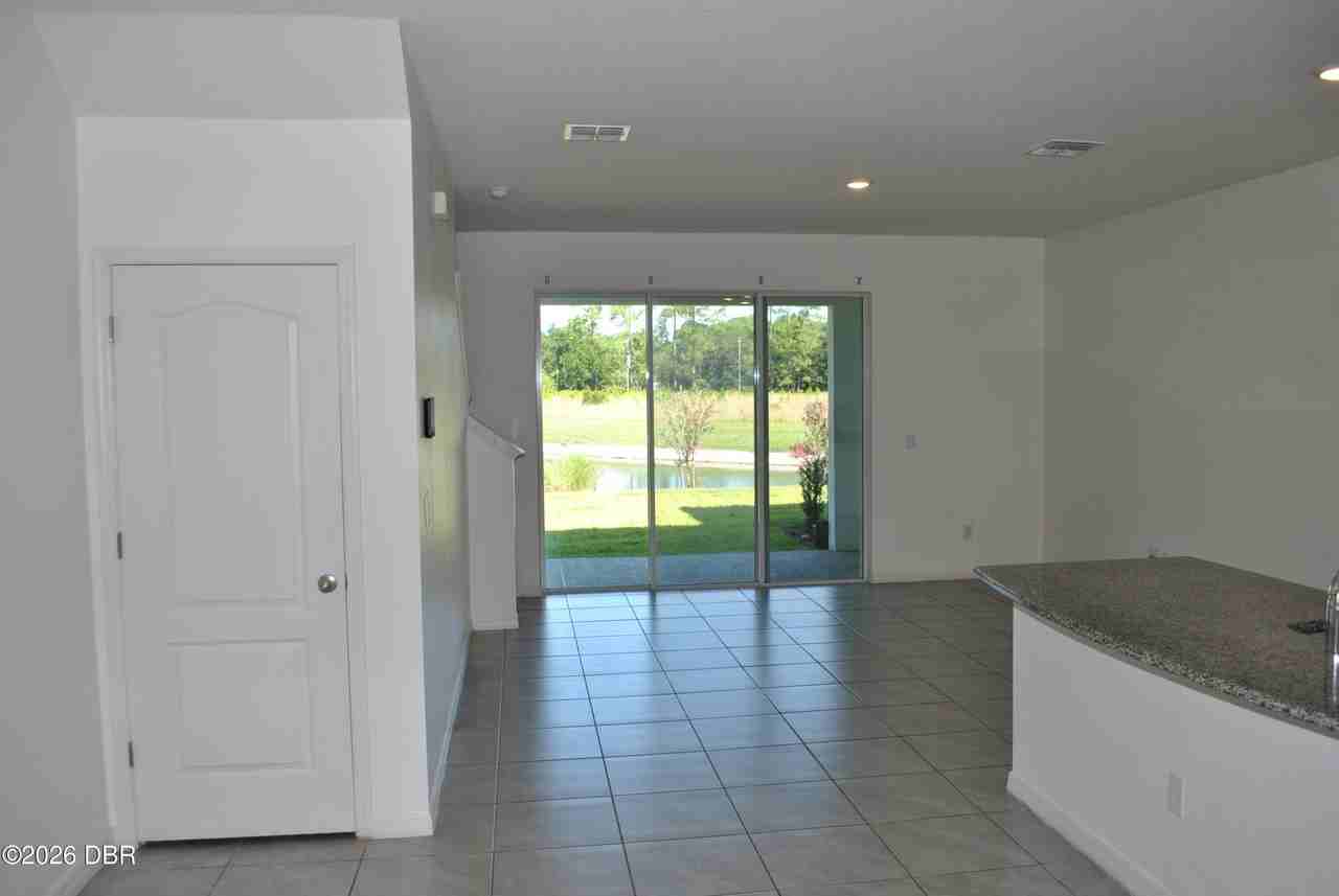 151 Maya Way - Photo 4 of 48