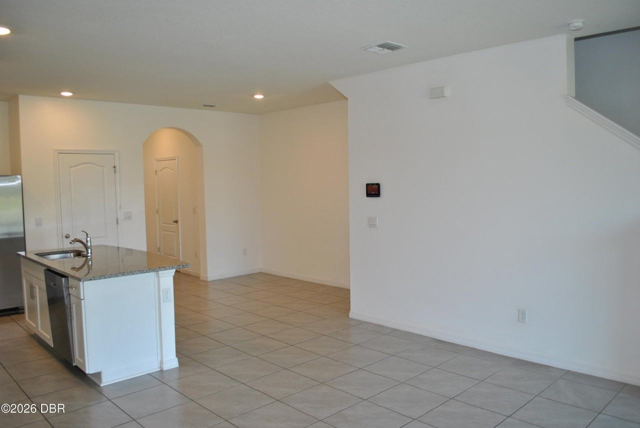 151 Maya Way - Photo 6 of 48