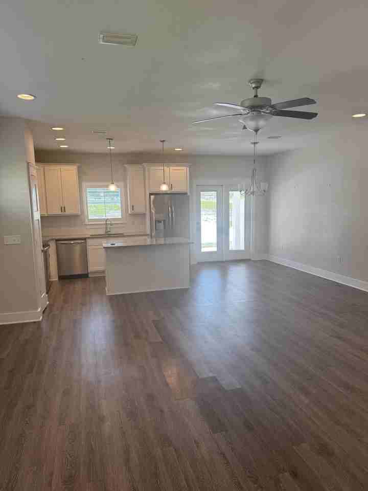 400 Mattie M Kelly Blvd #15 - Photo 5 of 24