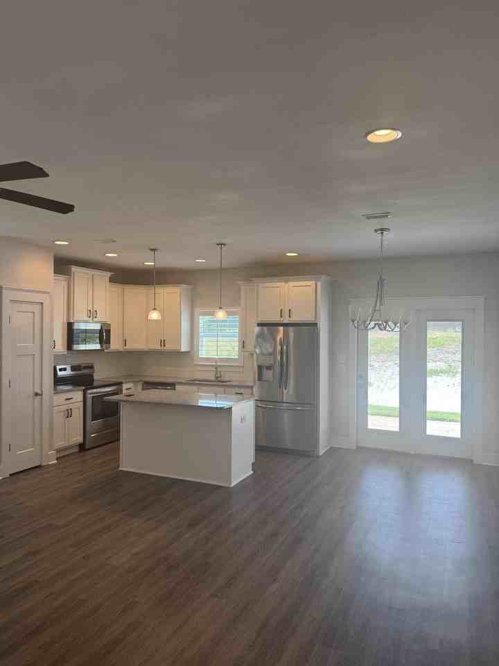 400 Mattie M Kelly Blvd #15 - Photo 6 of 24