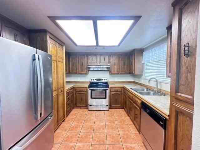 1633 Willow Ave - Photo 5 of 32
