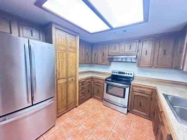1633 Willow Ave - Photo 6 of 32