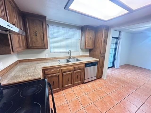 1633 Willow Ave - Photo 7 of 32