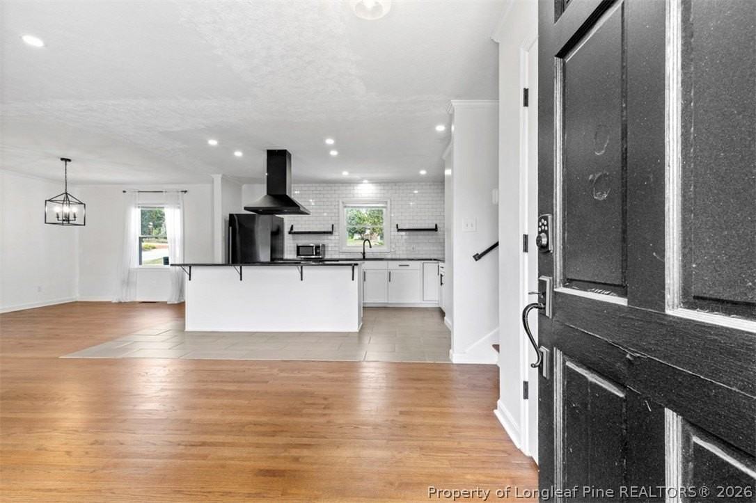2710 Fordham Dr - Photo 2 of 26