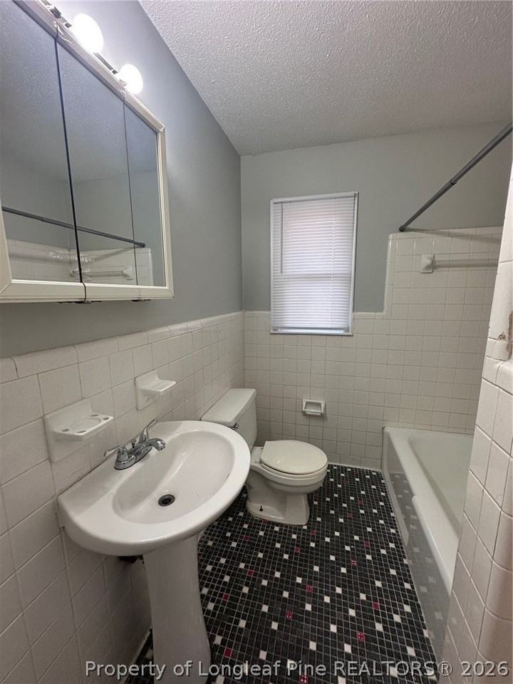 1053 Rulnick St #C - Photo 5 of 7