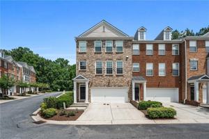 featured image of 4721 Creekside Villas Way Se