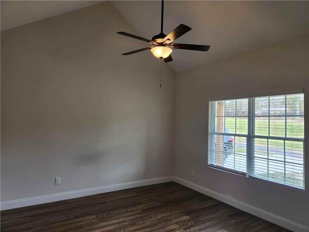 1310 Castleberry Bridge Rd - Photo 4 of 8