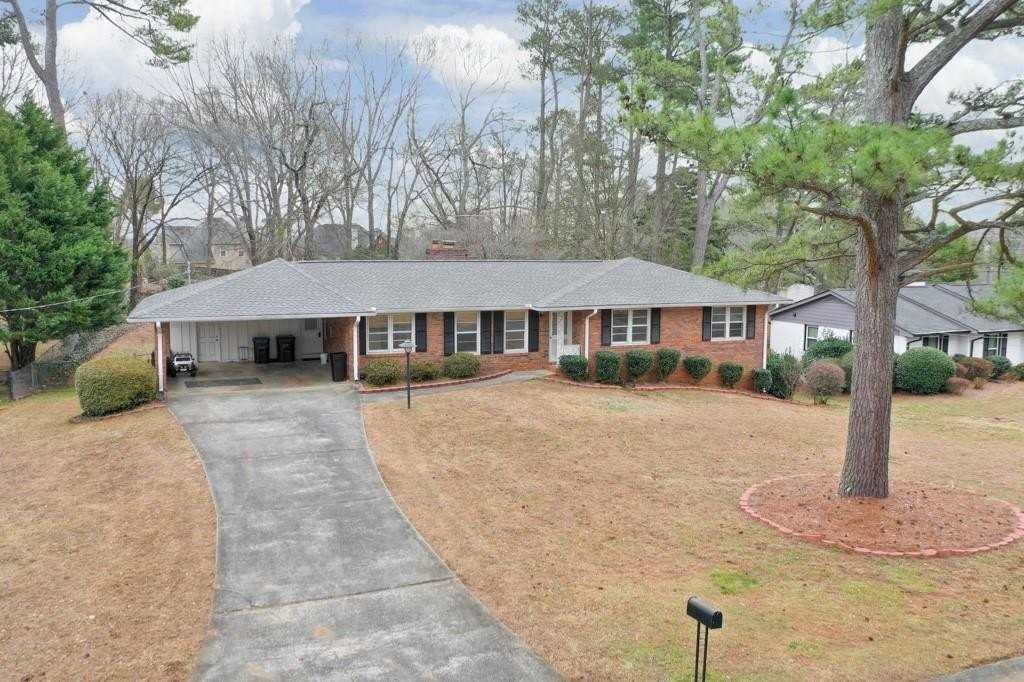 1055 Tuxedo Dr - Photo 2 of 36