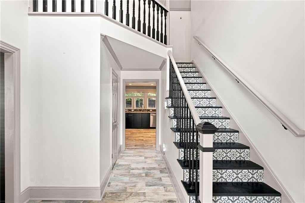 2069 Ursuline Way Nw - Photo 5 of 50