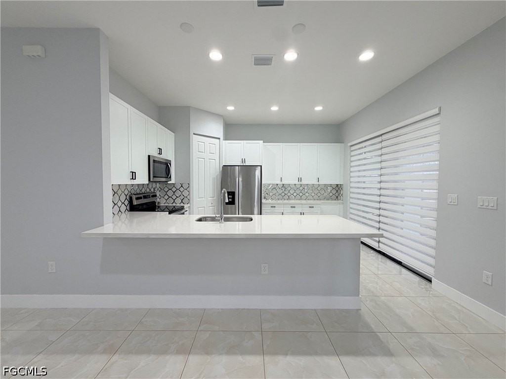 9045 Madrid Cir - Photo 2 of 21