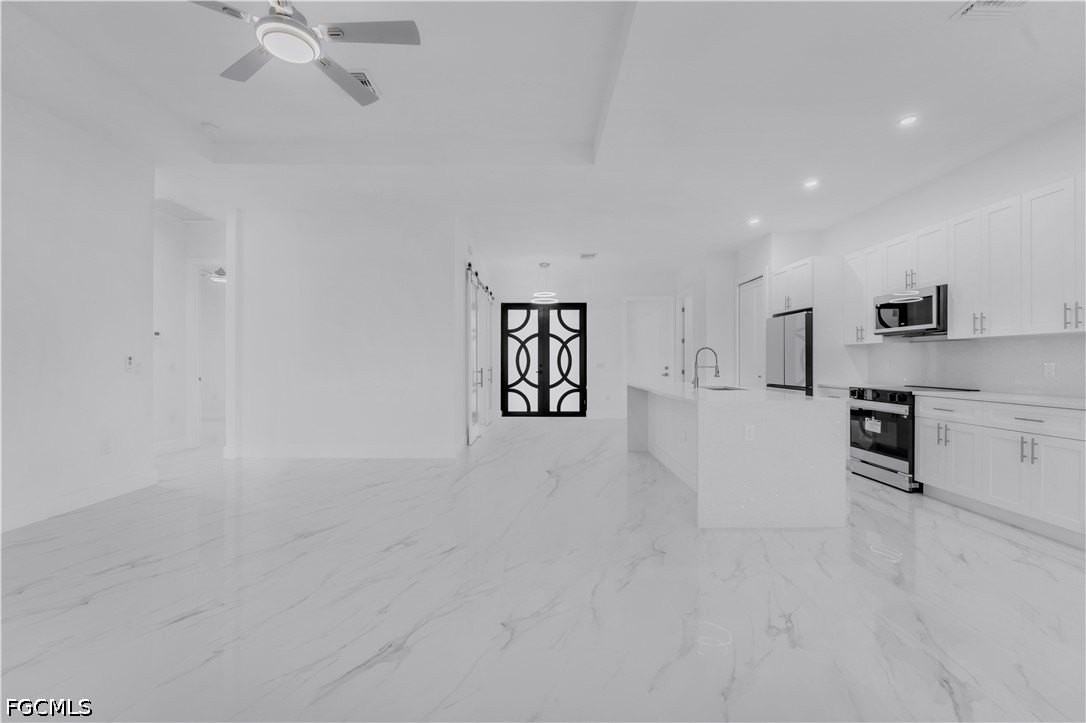 3226 Nw 41st Ave - Photo 6 of 42
