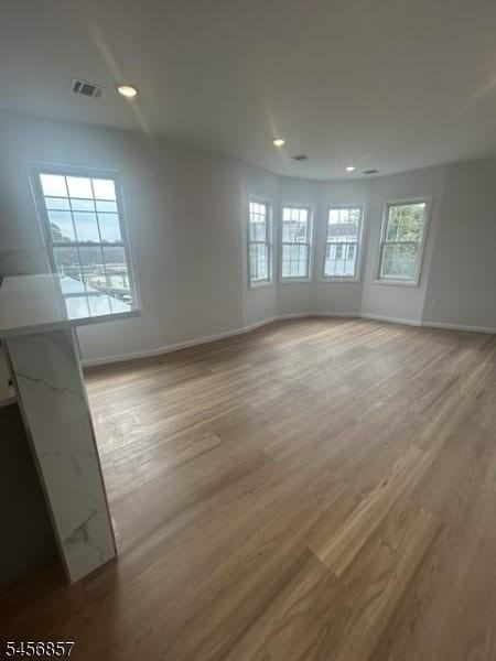 995 S Orange Ave - Photo 3 of 9