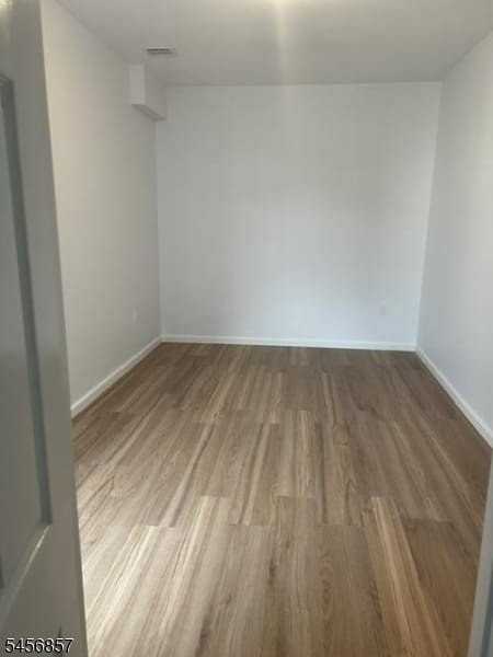 995 S Orange Ave - Photo 4 of 9