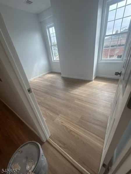 995 S Orange Ave - Photo 6 of 9