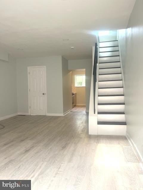 1510 S Lecount St - Photo 2 of 13