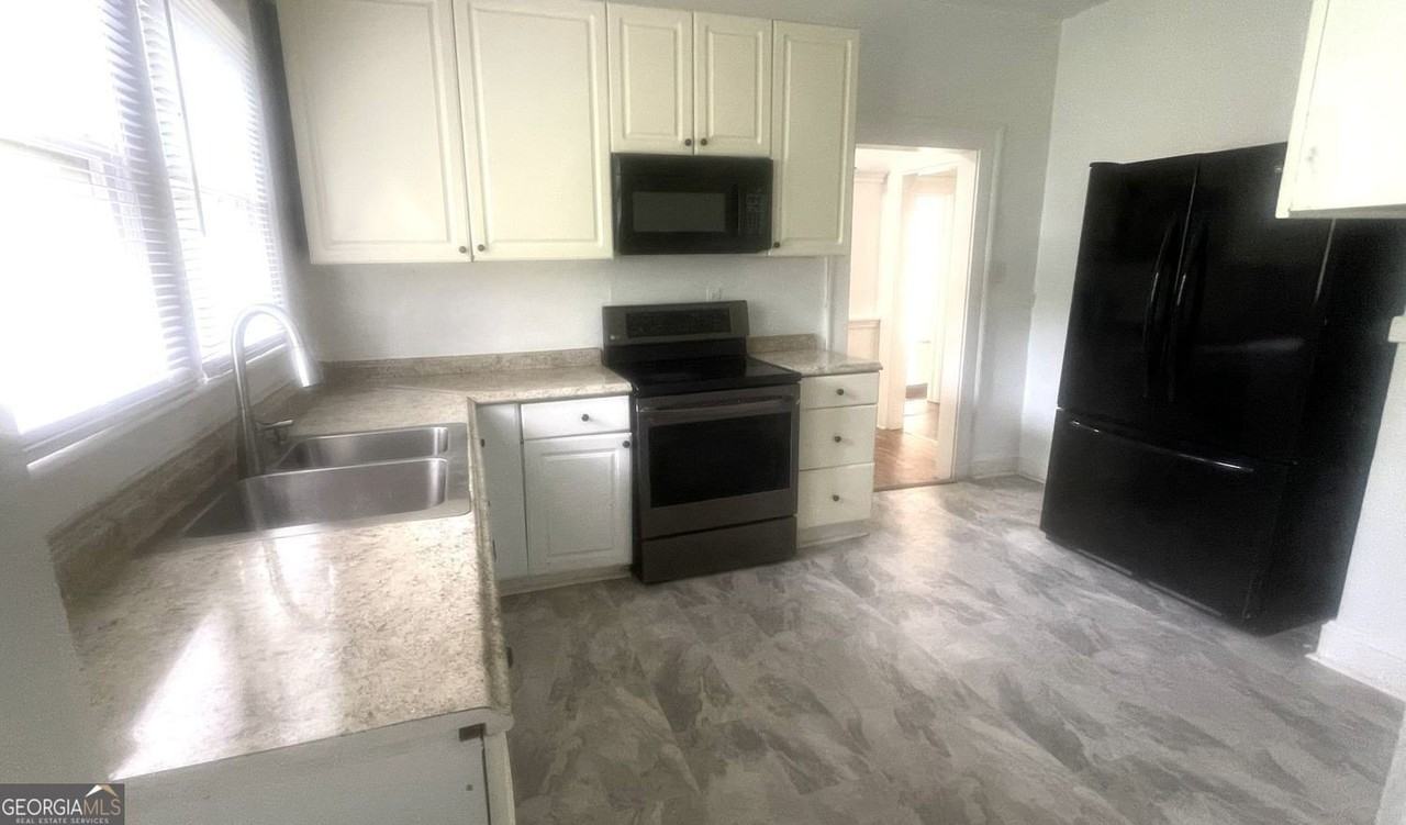 770 N Evelyn Pl Nw - Photo 3 of 11