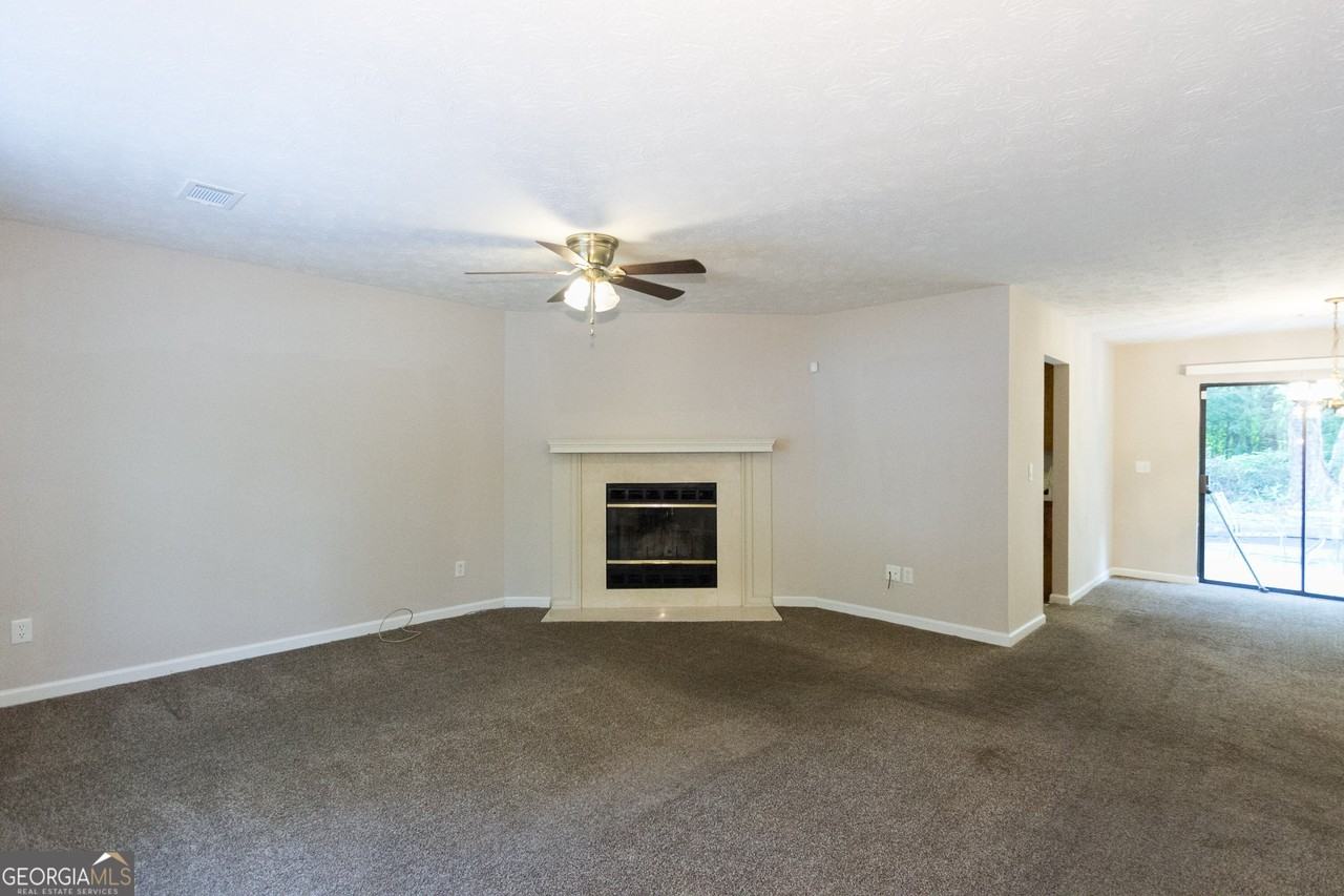 2007 Walden Park Dr - Photo 3 of 22
