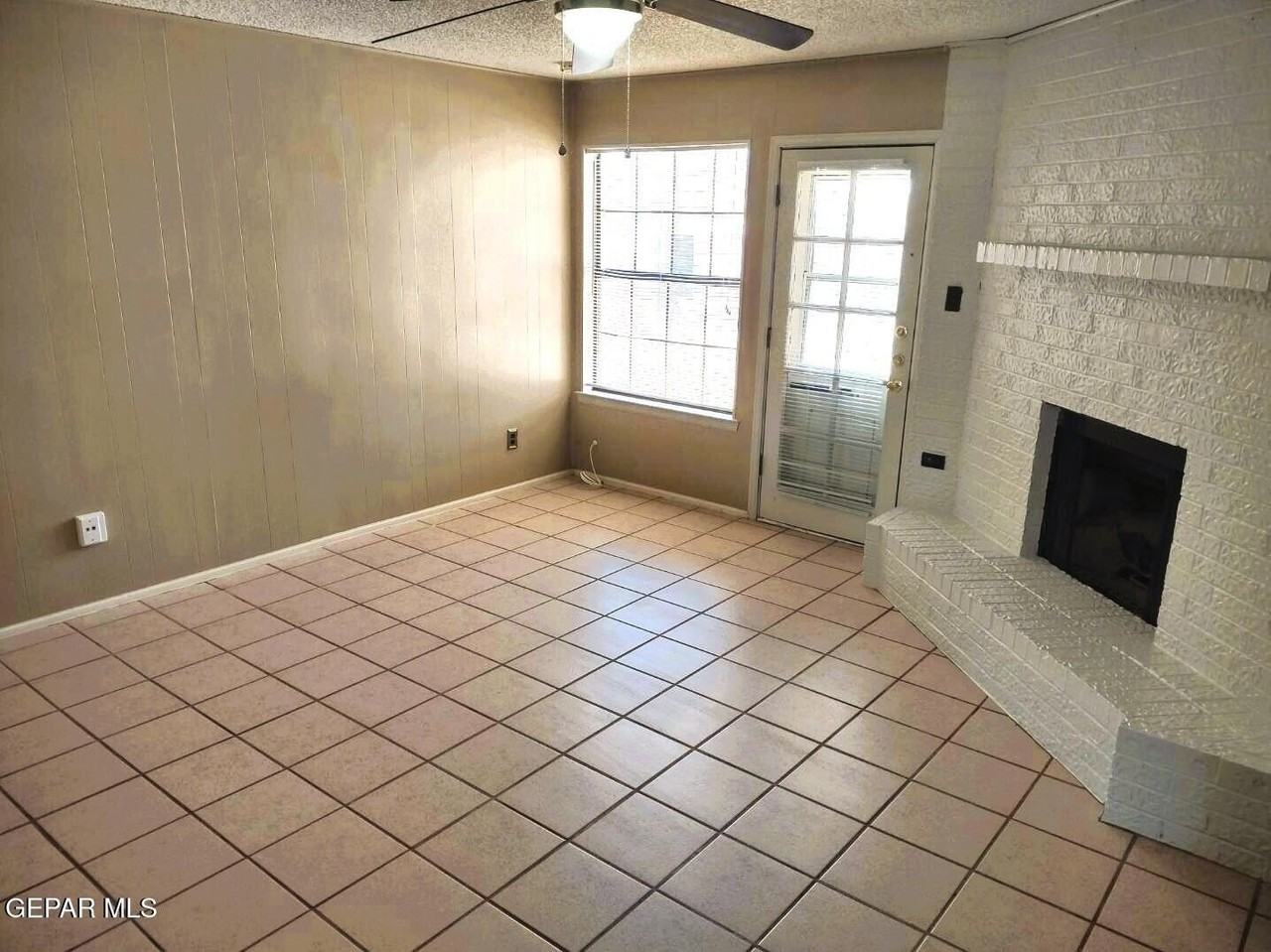 725 Arredondo Dr - Photo 2 of 24