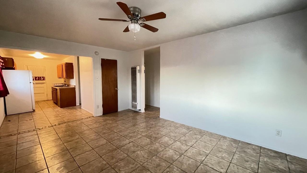 9224 Montgomery Dr - Photo 5 of 17